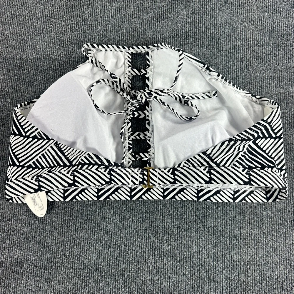 NEW‎ Mynah Geometric Black and White Clasp Back Bikini Top - Picture 3 of 8